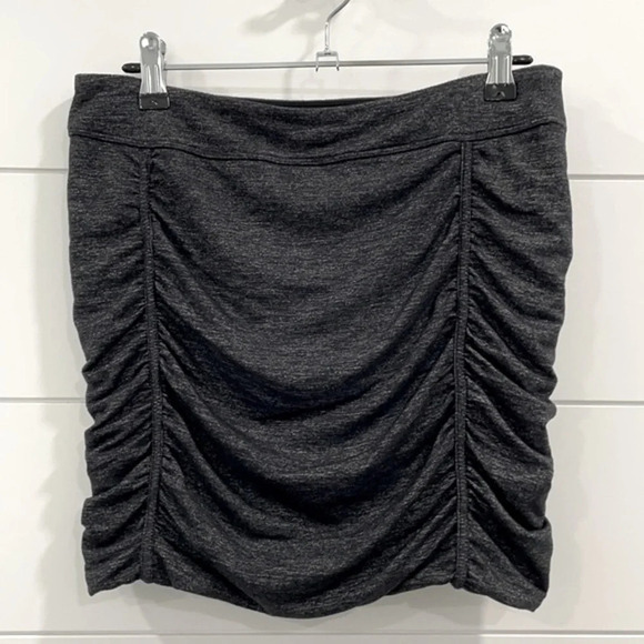 Athleta Charcoal Grey Ruched Skirt Size S - Picture 4 of 7